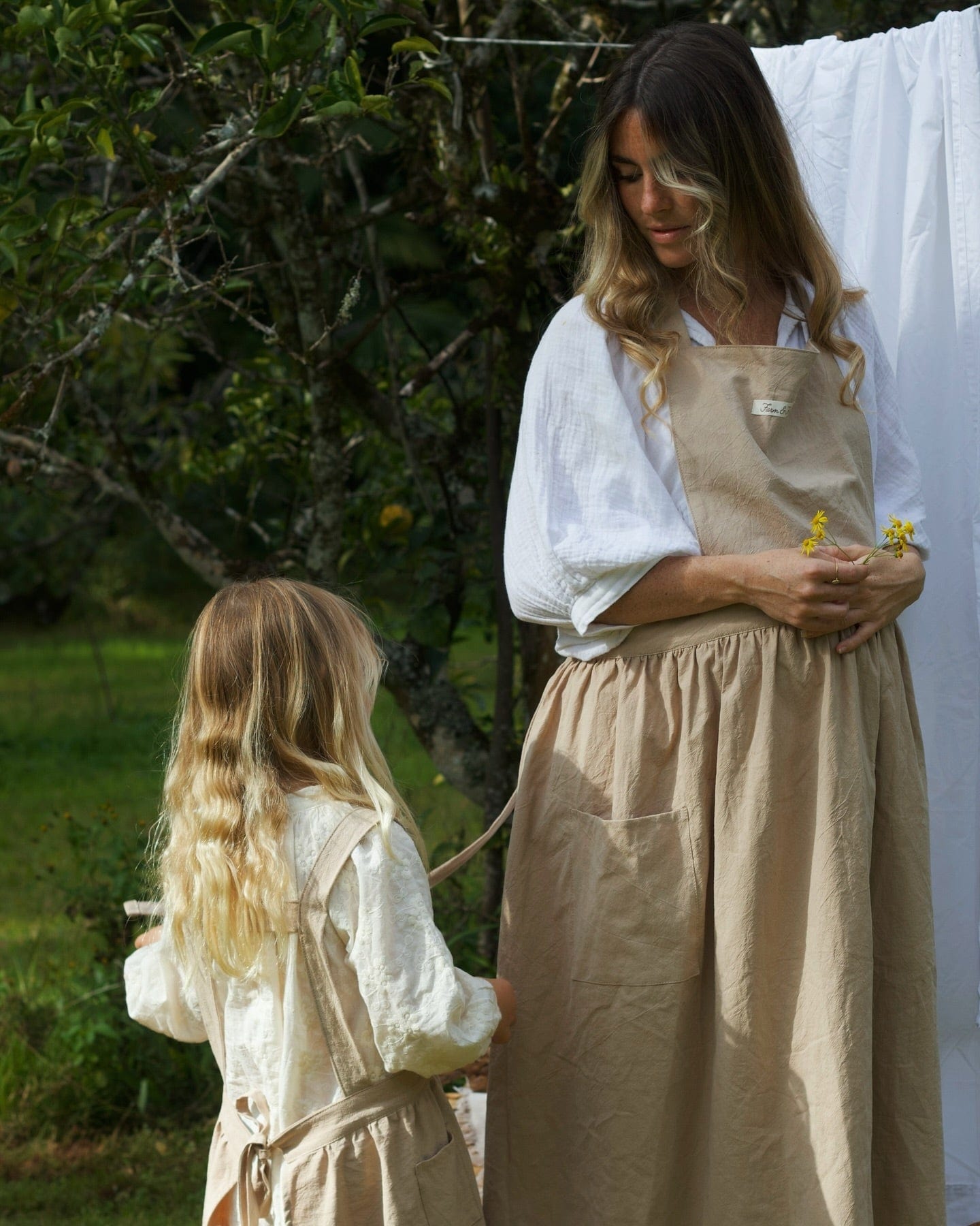 Momma Folk Apron - Folke Estate